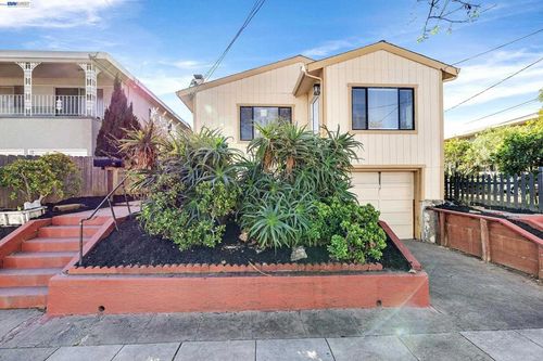 3626 Midvale Ave, Oakland, CA, 94602-3830 | Card Image