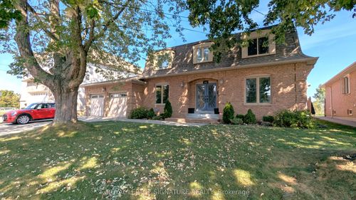 158 Chester Ave, Hamilton, ON, L9C2X1 | Card Image