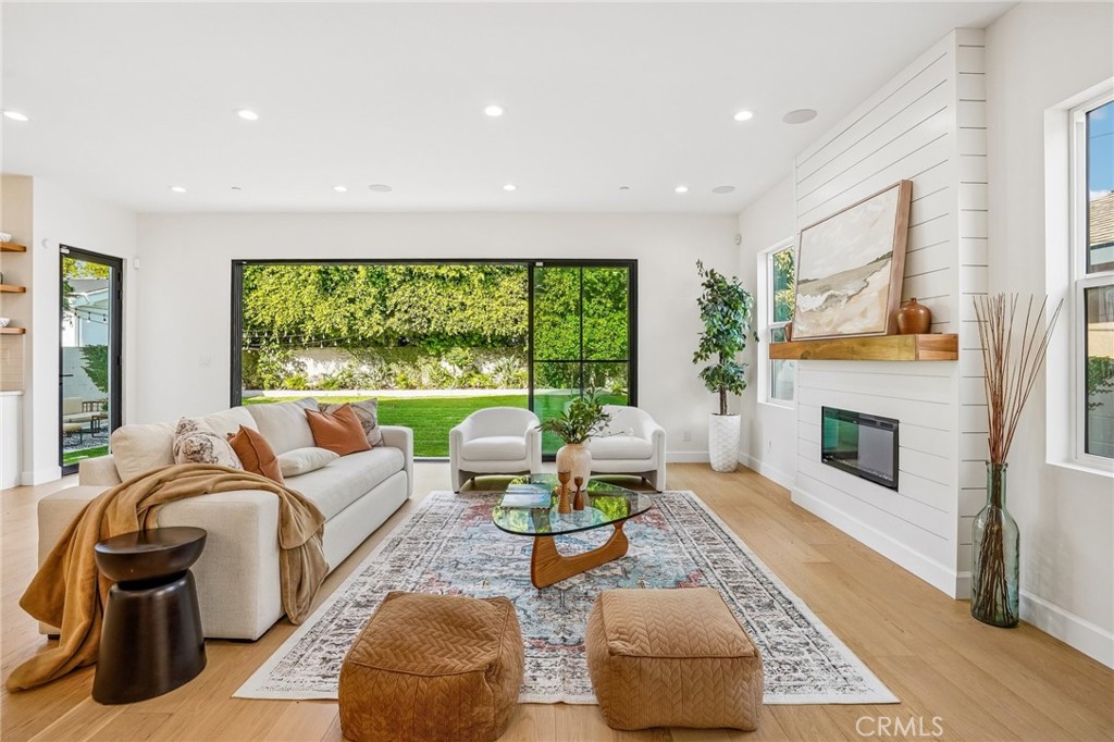 Residential in Los Angeles
