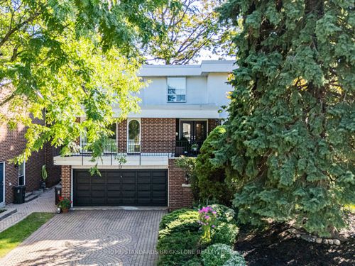 5 Poplar Heights Dr, Etobicoke, ON, M9A5A1 | Card Image