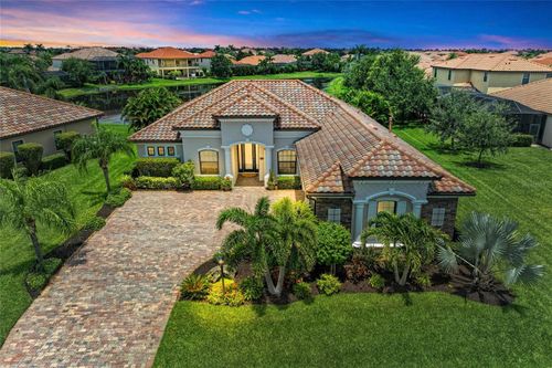 5655 Cloverleaf Run, LAKEWOOD RANCH, FL, 34211-4049 | Card Image