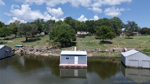 112 Cove Ln, Adair, OK, 74330-3002 | Card Image