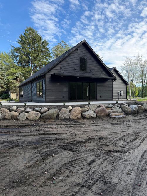 770 W Pontaluna Rd, Norton Shores, MI, 49444-7845 | Card Image
