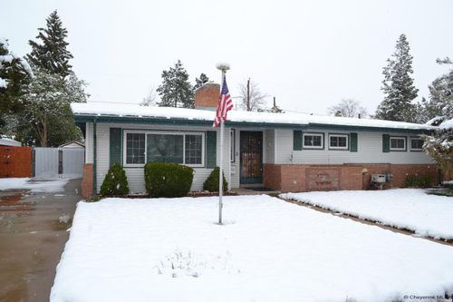 2848 Pine Dr, Cheyenne, WY, 82001-5740 | Card Image
