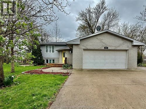 6201 Main St, Comber, ON, N0P1J0 | Card Image