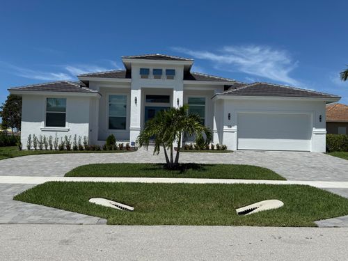 108 Gulfstream St, MARCO ISLAND, FL, 34145-5106 | Card Image