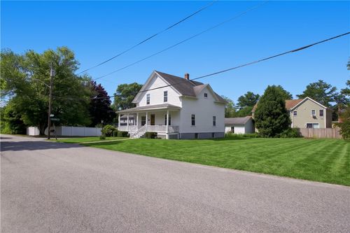 81 Remington Ave, Oakland, RI, 02858-1115 | Card Image