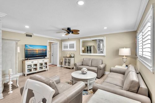 101-34 Colonial Club Dr, Boynton Beach, FL, 33435-8409 | Card Image