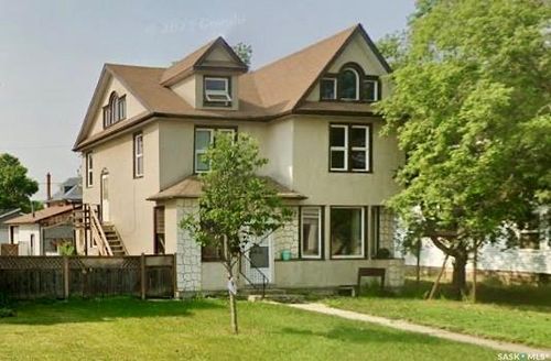 245 Hochelaga St W, Moose Jaw, SK, S6H2G4 | Card Image