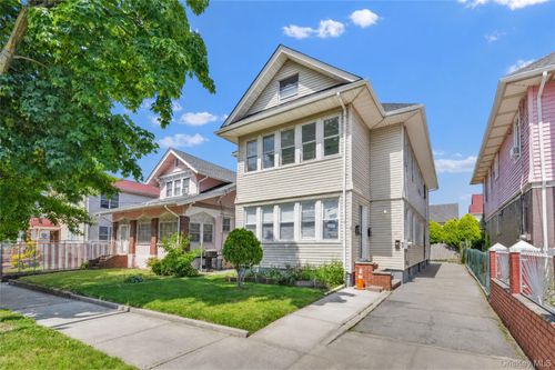 85-43 150th Street, New York, NY, 11435 | Card Image