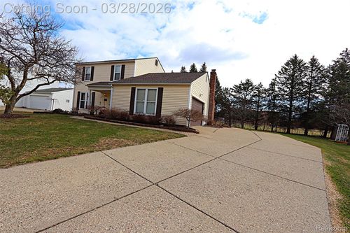 27892 Gettysburg St, Farmington Hills, MI, 48331-3119 | Card Image