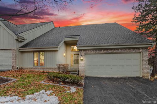 568-36482 Lochdale Street, Farmington Hills, MI, 48335 | Card Image