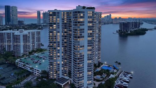 1606-3530 Mystic Pointe Dr, Aventura, FL, 33180-4541 | Card Image