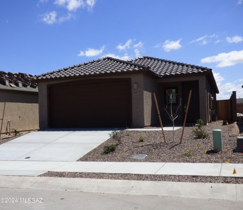 7657 S Camino Alma Vieja, Tucson, AZ, 85756-0097 | Card Image