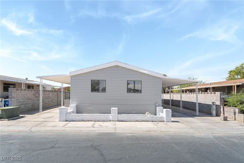 3441 Cape Cod Dr, Las Vegas, NV, 89122-3982 | Card Image