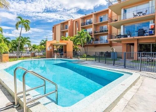 apt-212-6780 W 2nd Ct, Hialeah, FL, 33012-6792 | Card Image