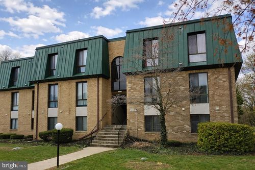 apt-202-1034 Brinker Dr, HAGERSTOWN, MD, 21740-7675 | Card Image