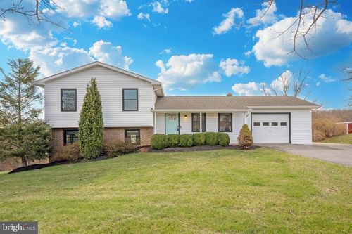 7996 Serenity Ct, Frederick, MD, 21701-3300 | Card Image