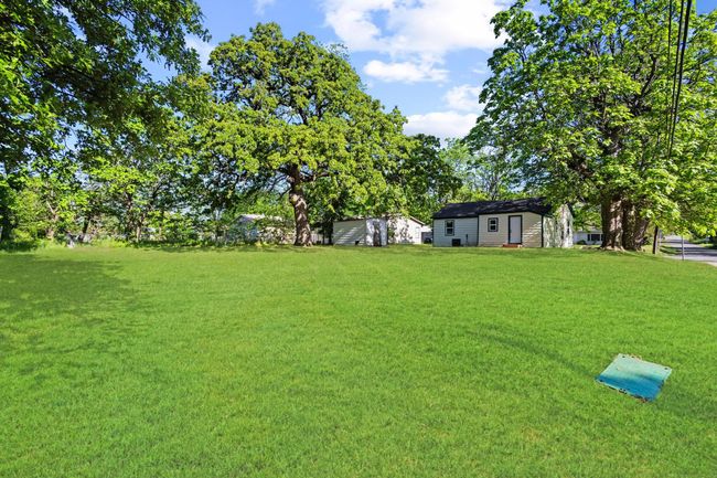900 W Coffin St, House other with 3 bedrooms, 1 bathrooms and null parking in Denison TX | Image 26