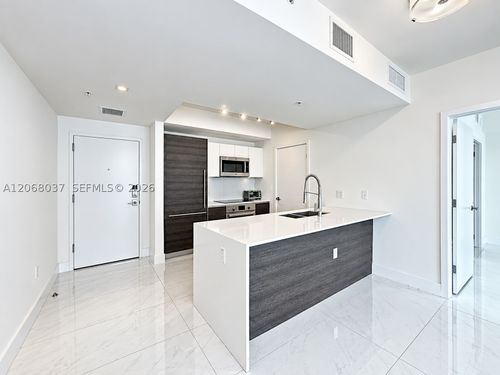 609-301 Altara Ave, Coral Gables, FL, 33146-1468 | Card Image