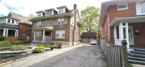 145 Sheridan St, Brantford, ON, N3S4P5 | Card Image