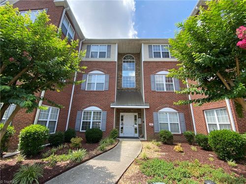 apt-202-6981 Hanesbrook Cir, Clemmons, NC, 27012-7530 | Card Image