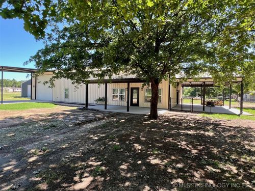 3896 Kiowa Dr, Kingston, OK, 73439-8809 | Card Image