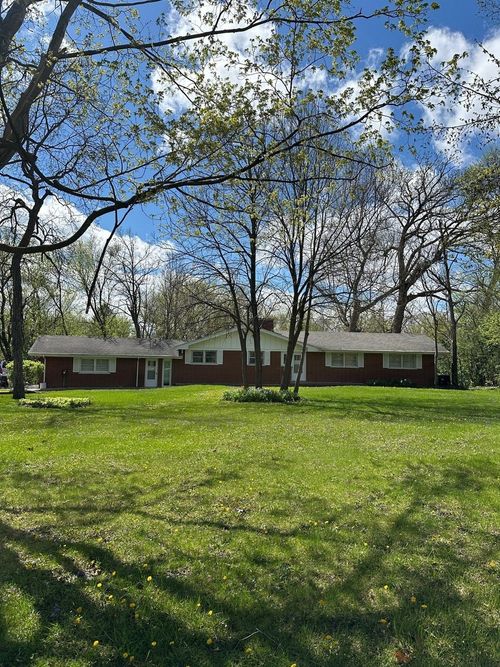 2030 Crestwood Ln, Palatine, IL, 60067-7708 | Card Image
