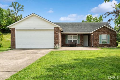 3967 Granite Dr, Cape Girardeau, MO, 63701-1880 | Card Image