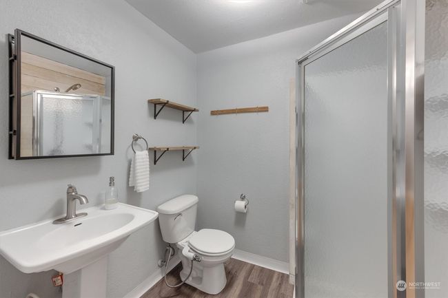 apartment bathroom | Image 25