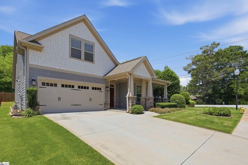 2 Ravencrest Ct, Simpsonville, SC, 29680-2347 | Card Image