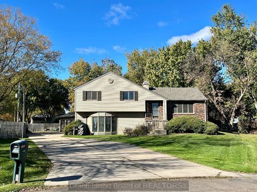 2824 Fort Worth Ave, Grand Island, NE, 68803-1041 | Card Image