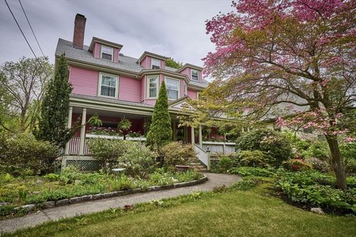 17 Copley St, Newton, MA, 02458-2204 | Card Image