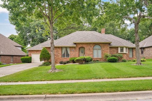 2017 E Richmond Street, Springfield, MO, 65804 | Card Image