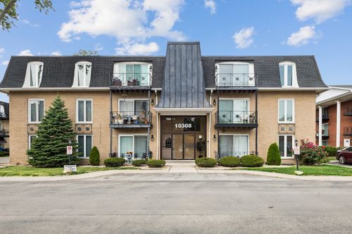 302-10308 Circle Dr, Oak Lawn, IL, 60453-4467 | Card Image
