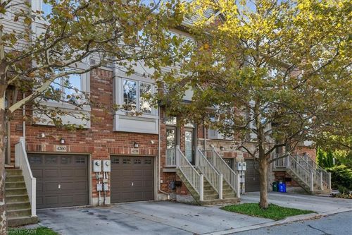 4258 Ingram Common, Burlington, ON, L7L0C4 | Card Image