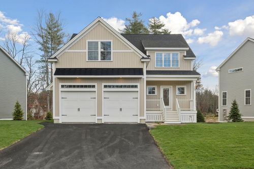 11 Copps Drive, Rochester, NH, 03809 | Card Image