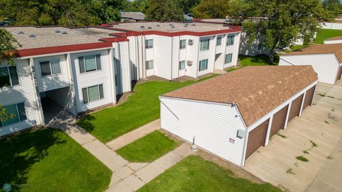 1600 11th Ave Ne, Jamestown, ND, 58401-2765 | Card Image