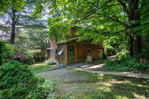 413 Harts Gravel Rd, Elgin, ON, K0G1E0 | Card Image