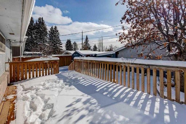 4711 29 Avenue Sw, Home with 3 bedrooms, 1 bathrooms and 3 parking in Calgary AB | Image 7