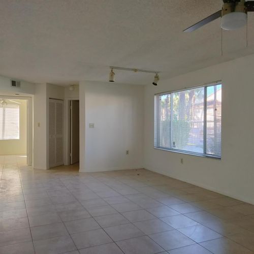 17101-17101 Glenmoor Dr, West Palm Beach, FL, 33409-2785 | Card Image