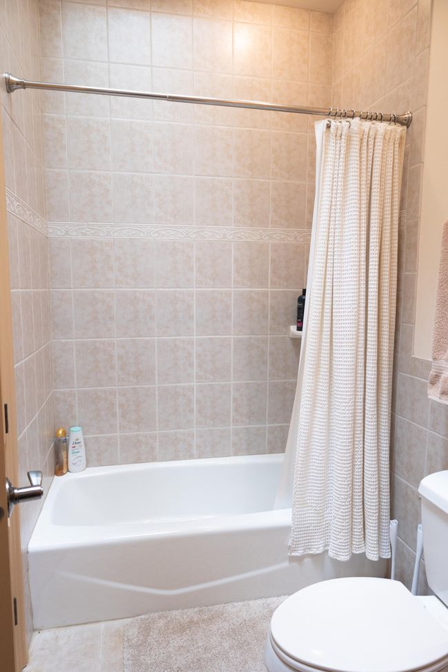 Bathroom 2 (En-Suite) | Image 23