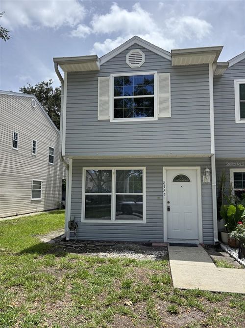 8525 J R Manor Dr, TAMPA, FL, 33634-1057 | Card Image