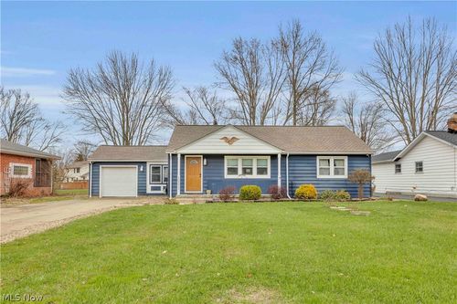 10273 E River Rd, Elyria, OH, 44035-8434 | Card Image
