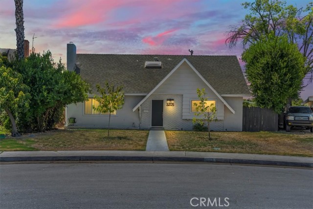 Durrwood St, Bakersfield, CA 93304