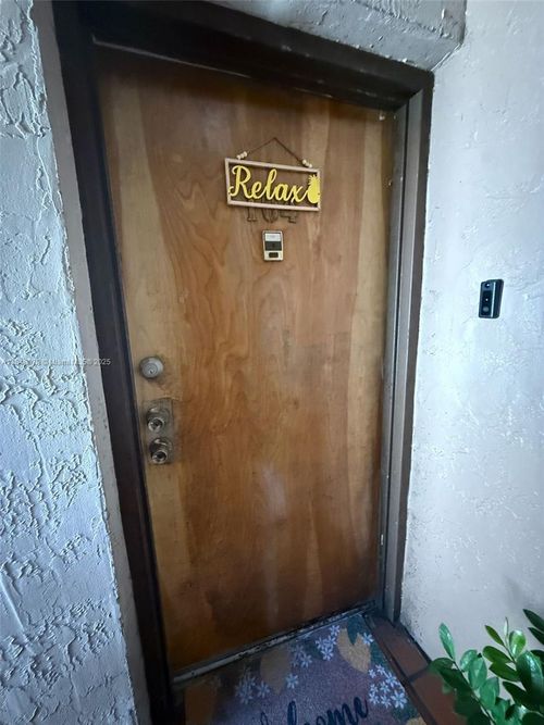 apt-104-8999 Sw 123rd Ct, Miami, FL, 33186-1995 | Card Image