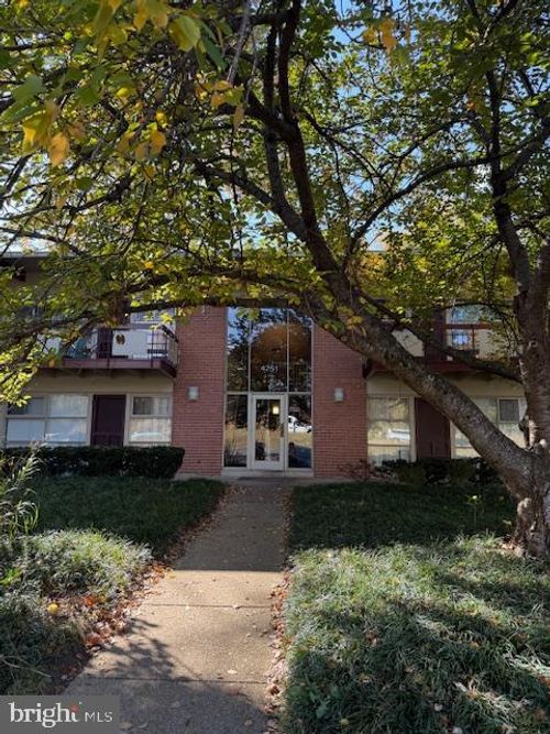 apt-103-4251 Americana Dr, ANNANDALE, VA, 22003-4710 | Card Image