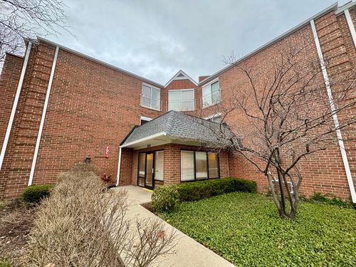 apt-103-805 Leicester Rd, Elk Grove Village, IL, 60007-3386 | Card Image