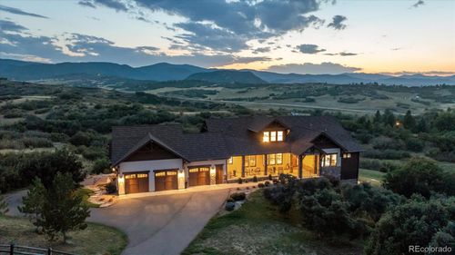 3013 Bears Den Dr, Sedalia, CO, 80135-8924 | Card Image