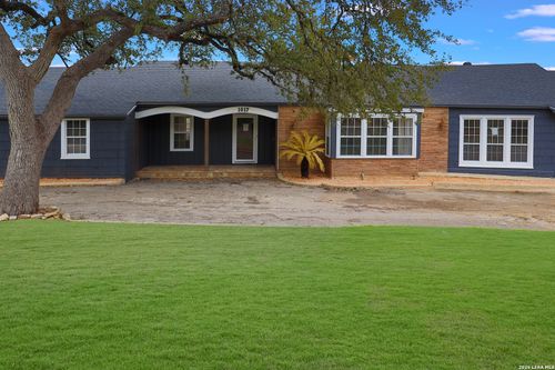 1017 Burleson St, San Marcos, TX, 78666-4231 | Card Image